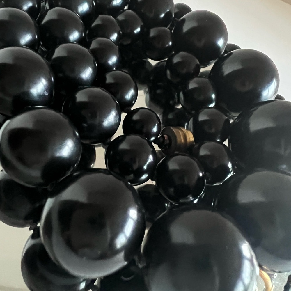 Stunning black African Ebony graduated beaded/pearl necklace - Picture 2 of 12